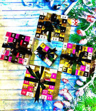 Load image into Gallery viewer, 25 Day Cosmetic Advent Calendar