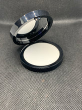 Load image into Gallery viewer, Hi Def Invisible Blotting Powder